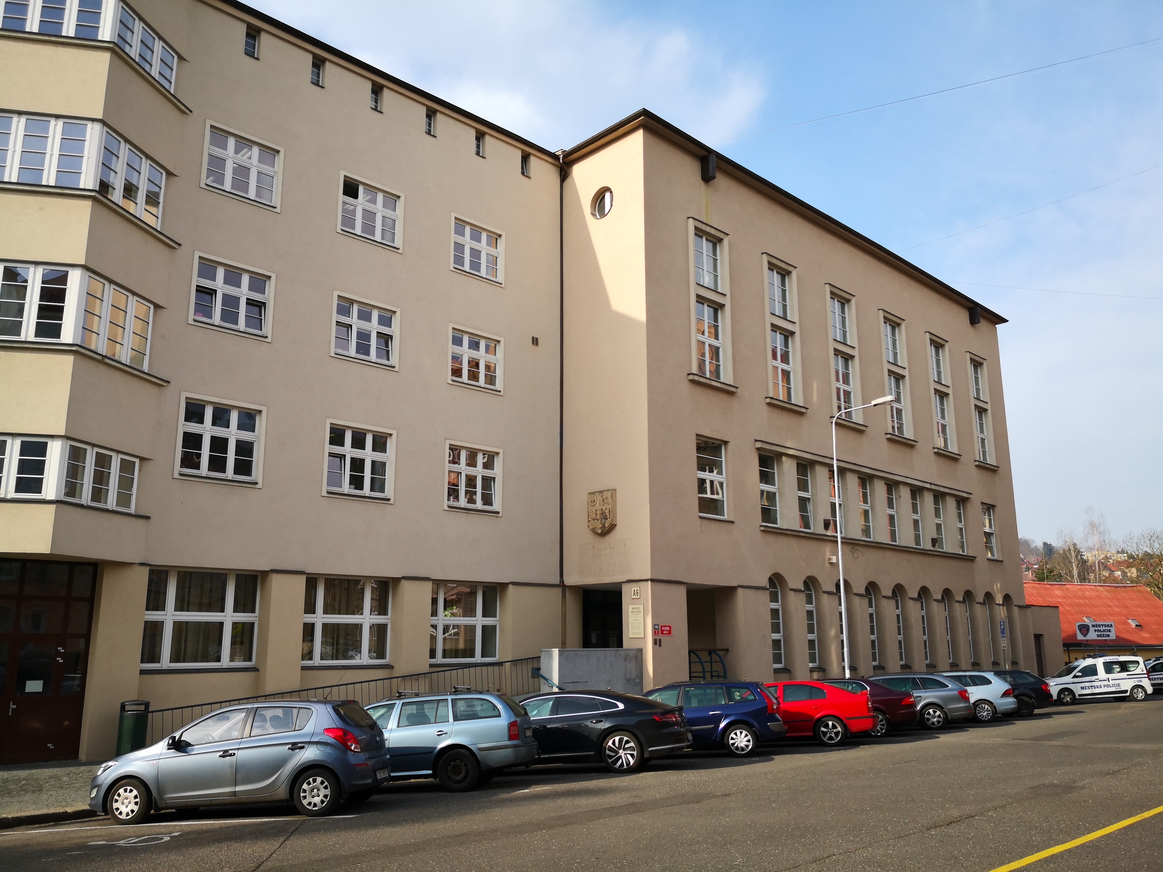 Kliknutím zvětšíte obrázek budova_a6