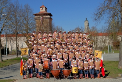 Knabenkapelle Nördlingen a Děčínský pěvecký sbor spolu v zámeckých zahradách