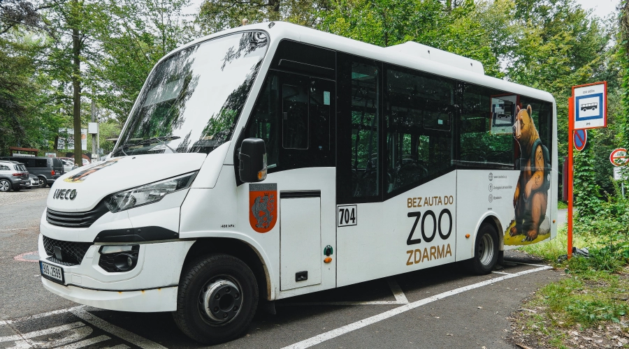 Od května opět začíná jezdit bezplatná autobusová linka do zoo