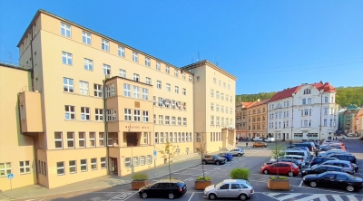 Uzavření budovy magistrátu na Mírovém náměstí v pátek 10. listopadu 2023