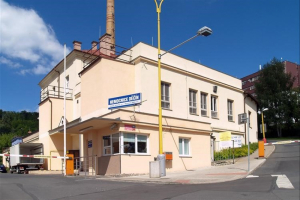 Koronavirus: další opatření: Zákaz návštěv v nemocnici a dezinfekce autobusů MAD