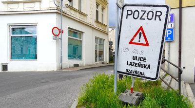 Uzavírka v Lázeňské ulici kvůli rekonstrukci plynovodu