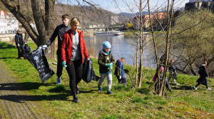 FOTO: O jarní úklid byl zájem, lidé odevzdali přes dvacet tun odpadu